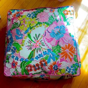 Lilly Pulitzer Floor Cushion 🌸